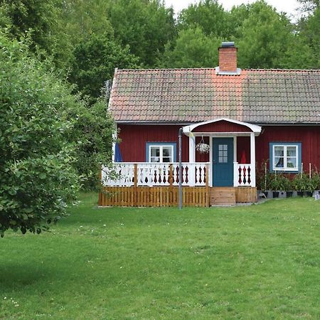 Stunning Home In Tjaellmo With Kitchen Esterno foto